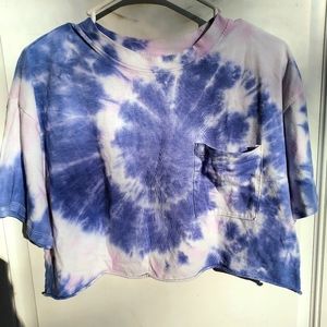 Cropped tie dye T-shirt, size large